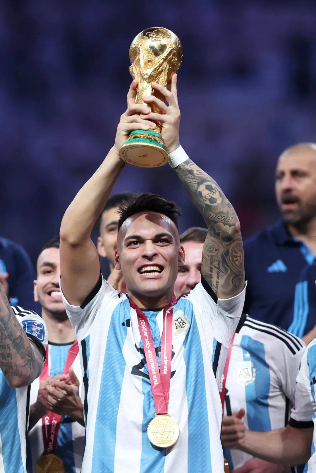 就让谁戴上 就让谁戴上